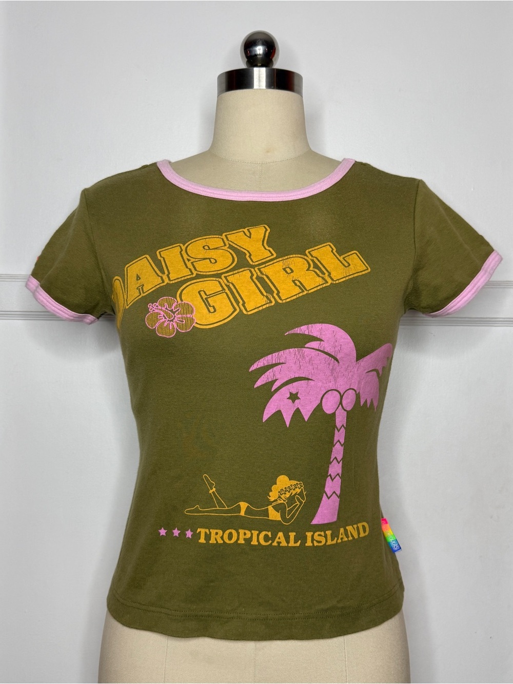 Daisy Lovers olive tropical tee